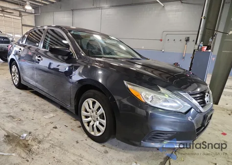 2016 Nissan Altima 2.5 z USA, uszkodzony, nr VIN 1N4AL3AP3GC250128